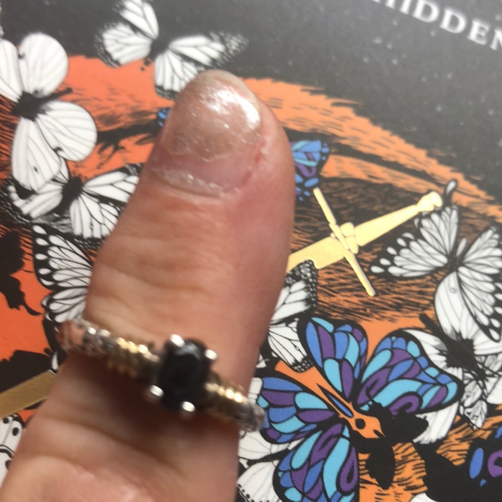 Sapphires and diamond ring